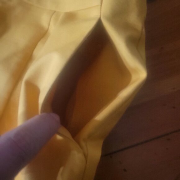 Ann Taylor Goldenrod Mini Pencil Skirt w/Pockets - Size 10 - Picture 10 of 10